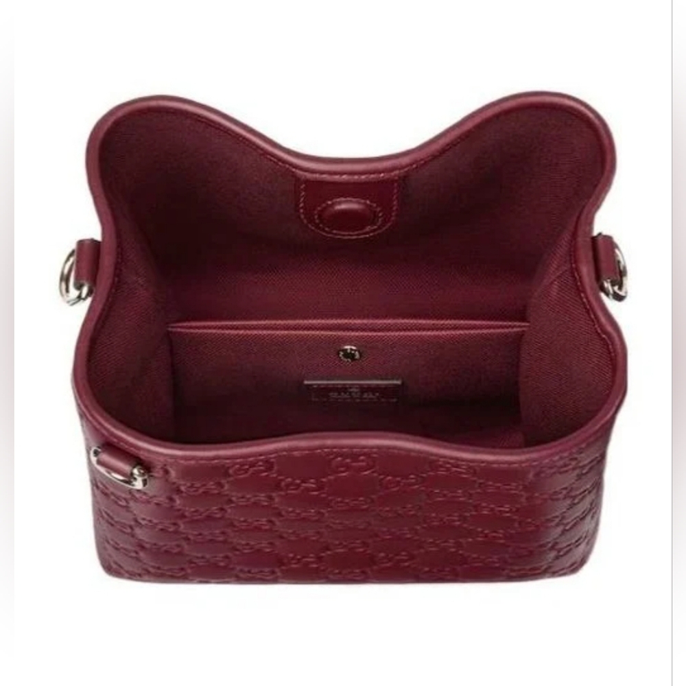 Brand New luxury Inspired Designer Embossed Shoulder Bag ๐ท - Picture 4 of 8